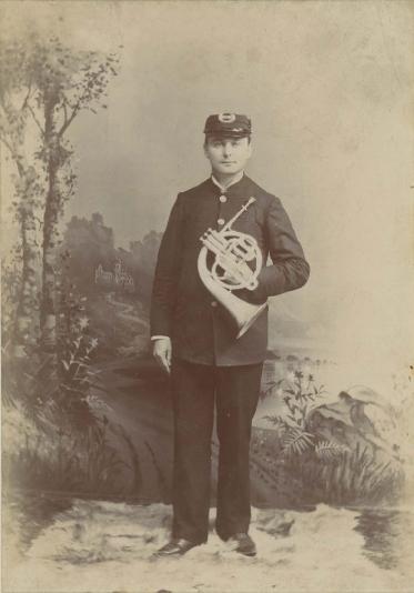 Carrollhornplayer