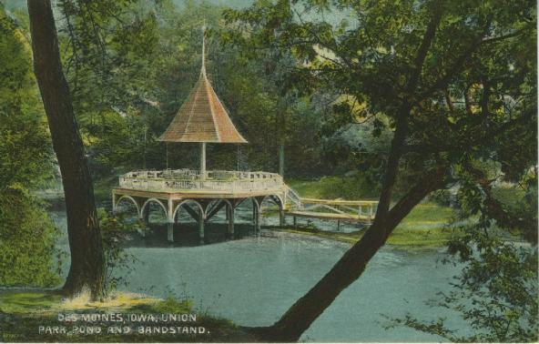 DesMoinesUnionParkbandstand2