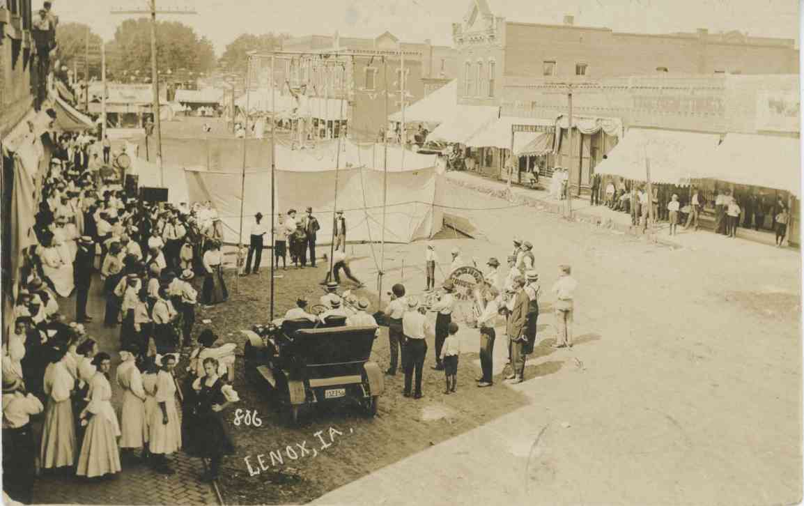 Iowa, Battle Creek Military Band parade 1908